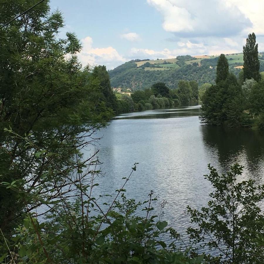 Gite:"Sur Le Chemin" Livinhac-le-Haut 외부 사진